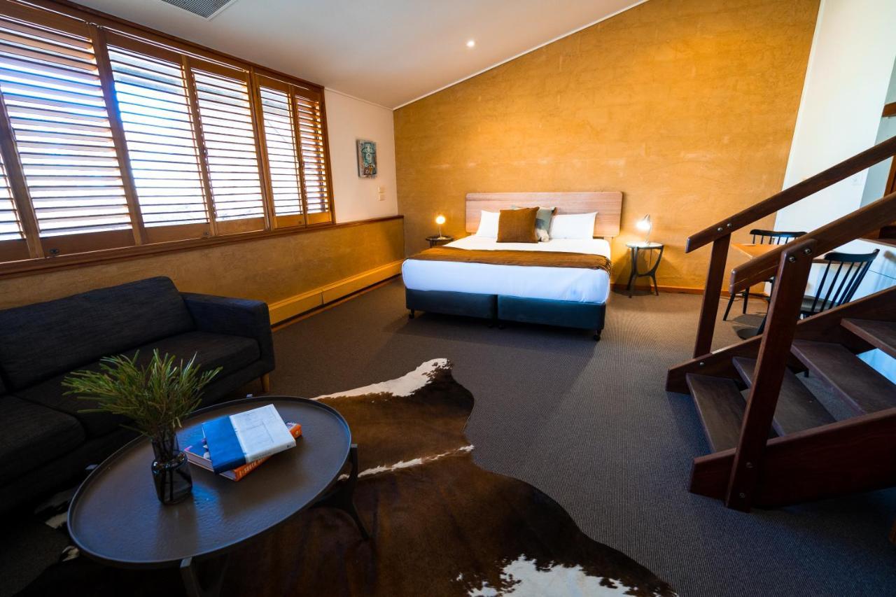Prairie Hotel Parachilna Екстериор снимка